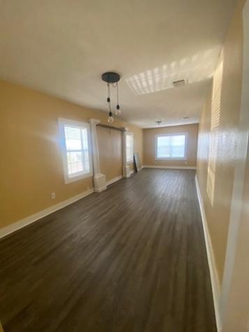 214 S Hackberry Avenue Luling TX 78648