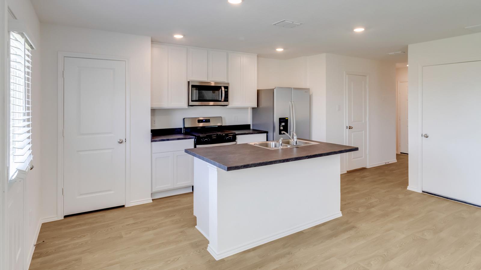 845 Arnold Loop Uhland TX 78640
