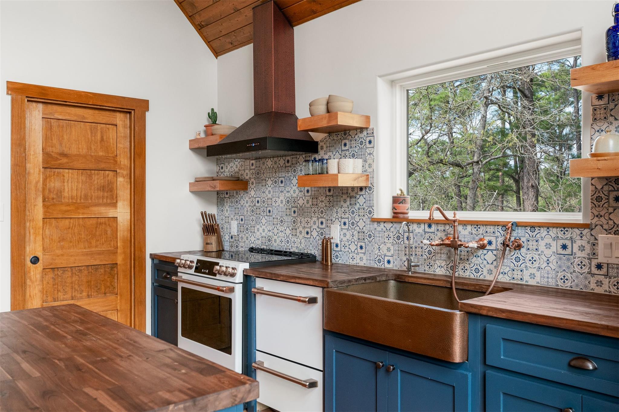 122 Mokolii Court Bastrop TX 78602