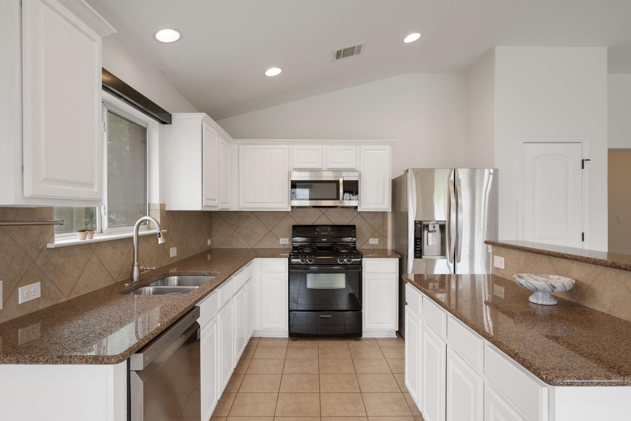 1812 Mcclannahan Drive Austin TX 78748