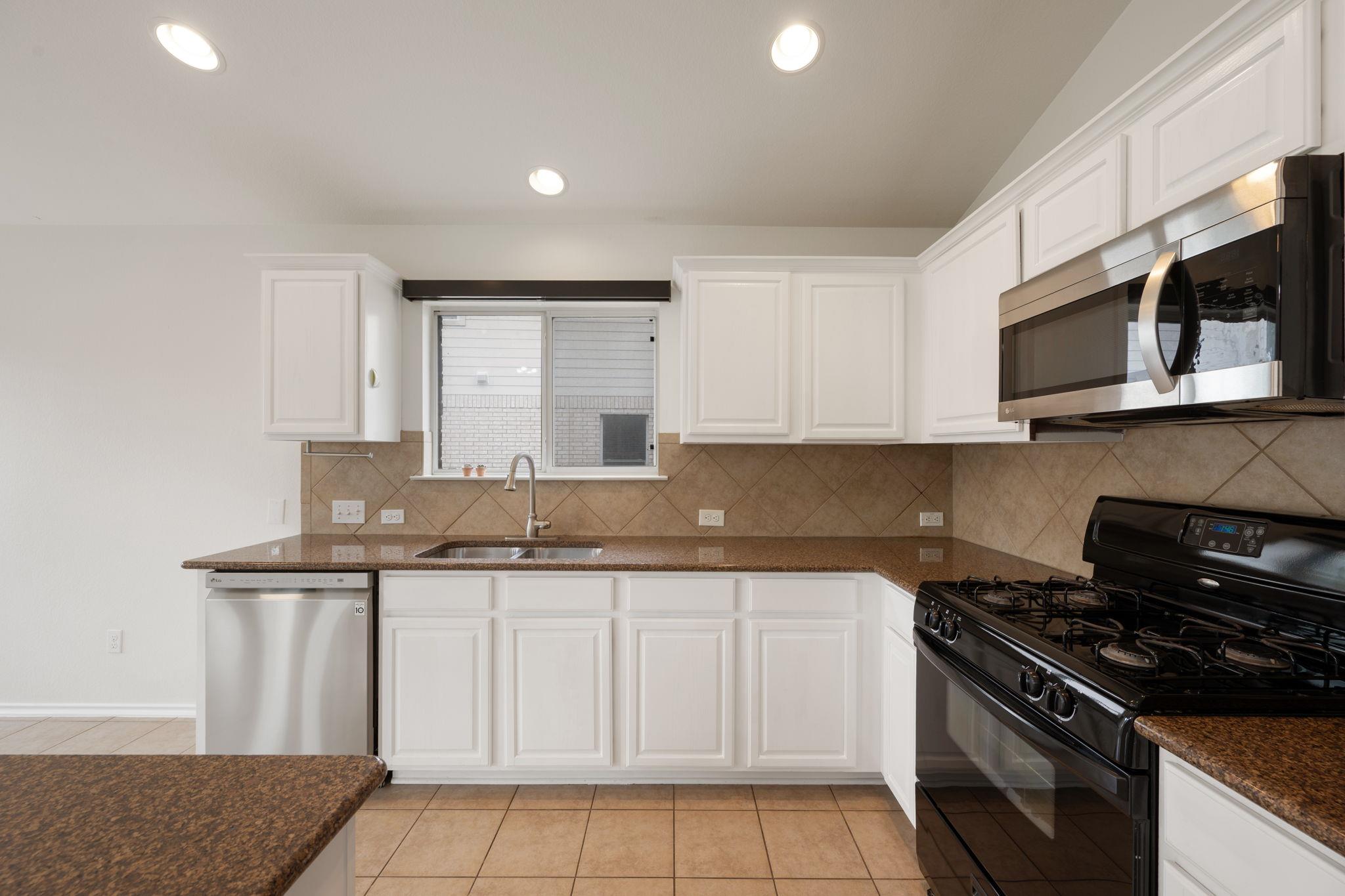 1812 Mcclannahan Drive Austin TX 78748