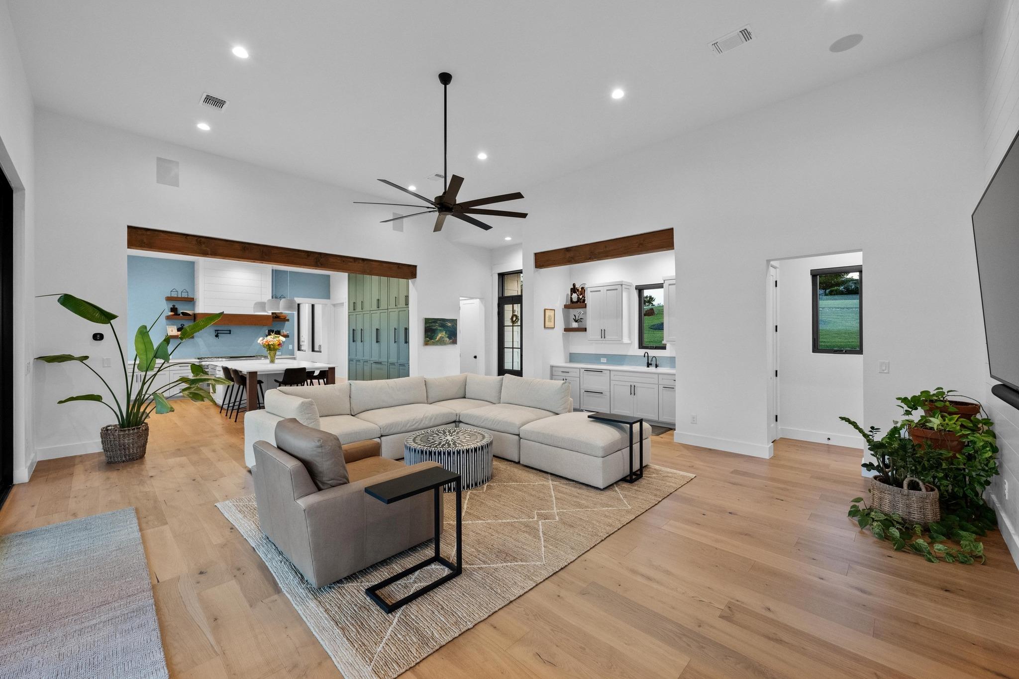 111 Rock N Robyn Trail Horseshoe Bay TX 78657