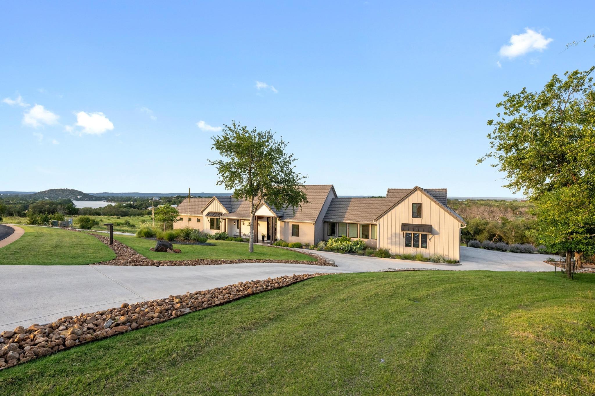 111 Rock N Robyn Trail Horseshoe Bay TX 78657