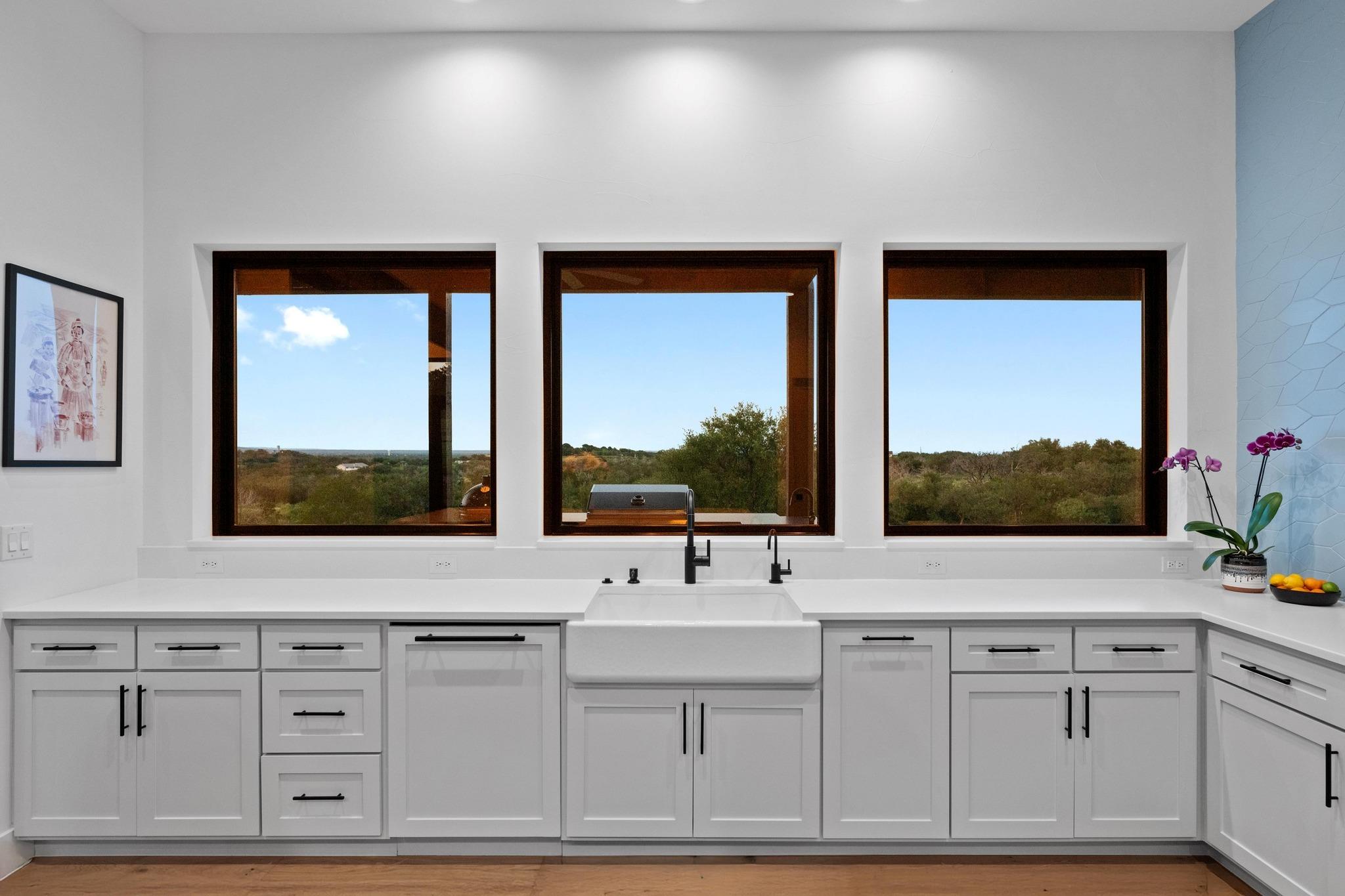 111 Rock N Robyn Trail Horseshoe Bay TX 78657