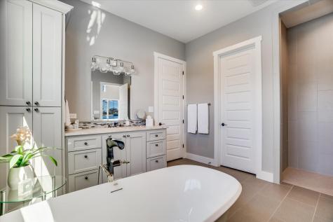 701 Woodland Hills Granite Shoals TX 78654