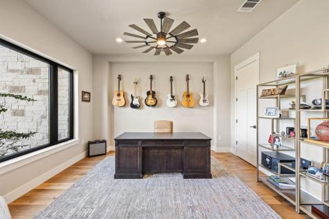 4746 R O Drive Spicewood TX 78669