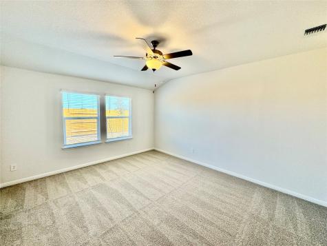 125 Holmby Drive Hutto TX 78634