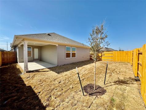 125 Holmby Drive Hutto TX 78634
