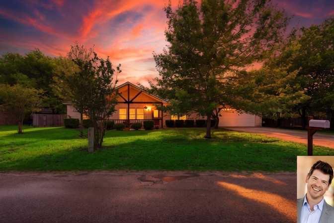 1221 Lovers Lane Bastrop TX 78602