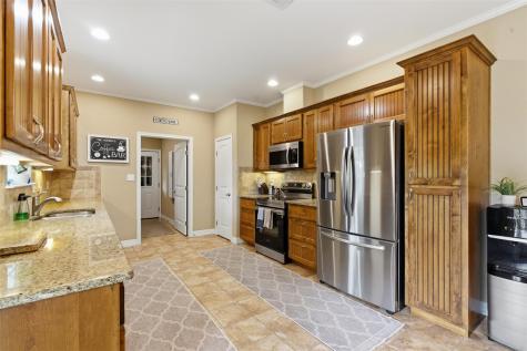 1221 Lovers Lane Bastrop TX 78602