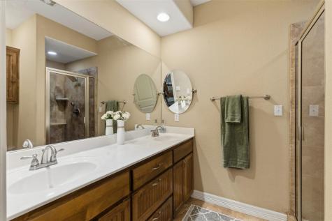1221 Lovers Lane Bastrop TX 78602