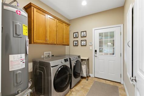 1221 Lovers Lane Bastrop TX 78602