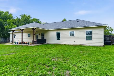 1221 Lovers Lane Bastrop TX 78602
