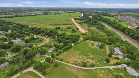 1221 Lovers Lane Bastrop TX 78602