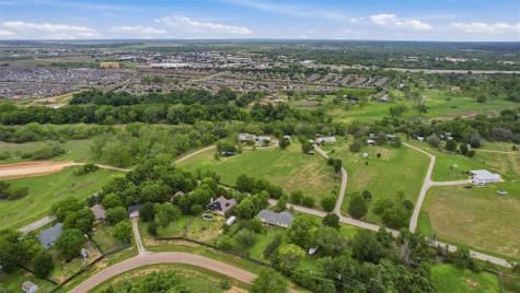 1221 Lovers Lane Bastrop TX 78602