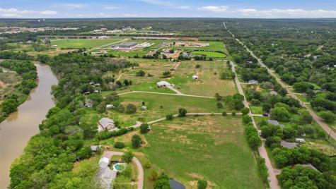 1221 Lovers Lane Bastrop TX 78602