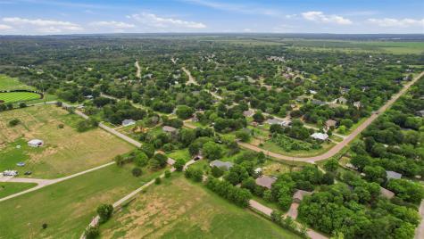 1221 Lovers Lane Bastrop TX 78602