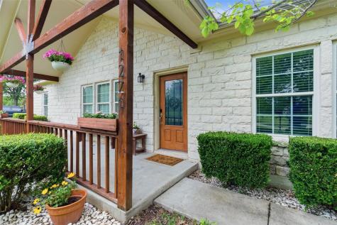 1221 Lovers Lane Bastrop TX 78602