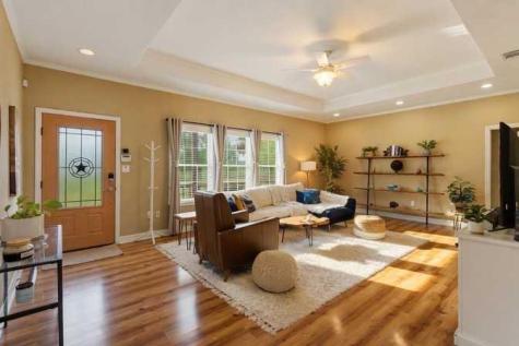 1221 Lovers Lane Bastrop TX 78602
