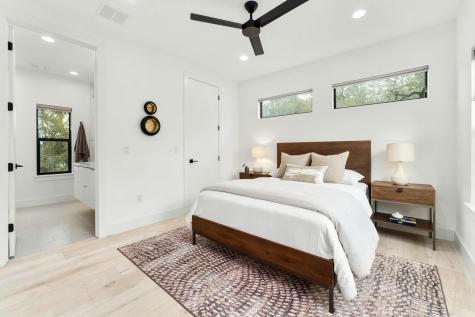 1183 Oakgrove Avenue Austin TX 78702