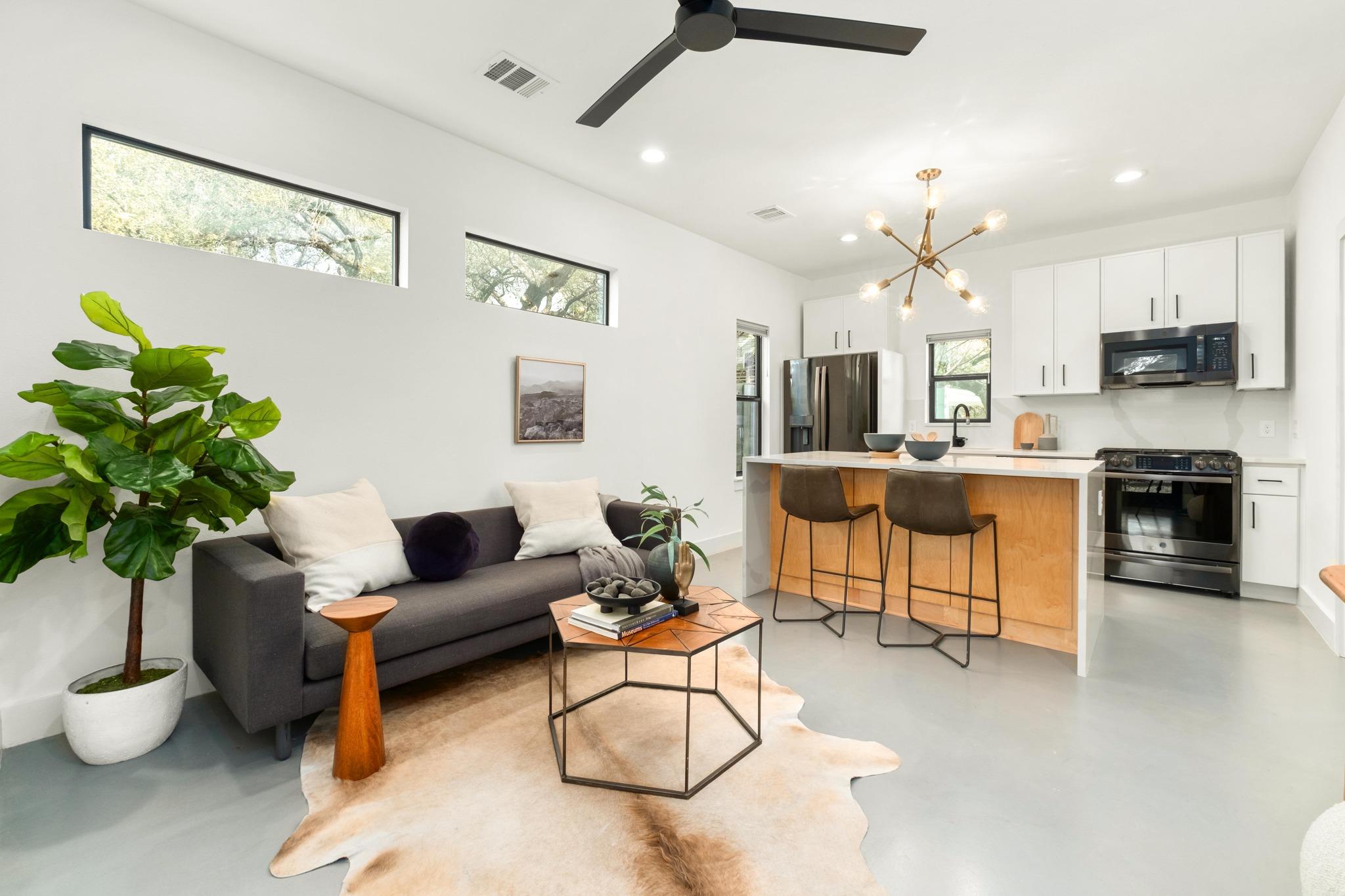 1183 Oakgrove Avenue Austin TX 78702