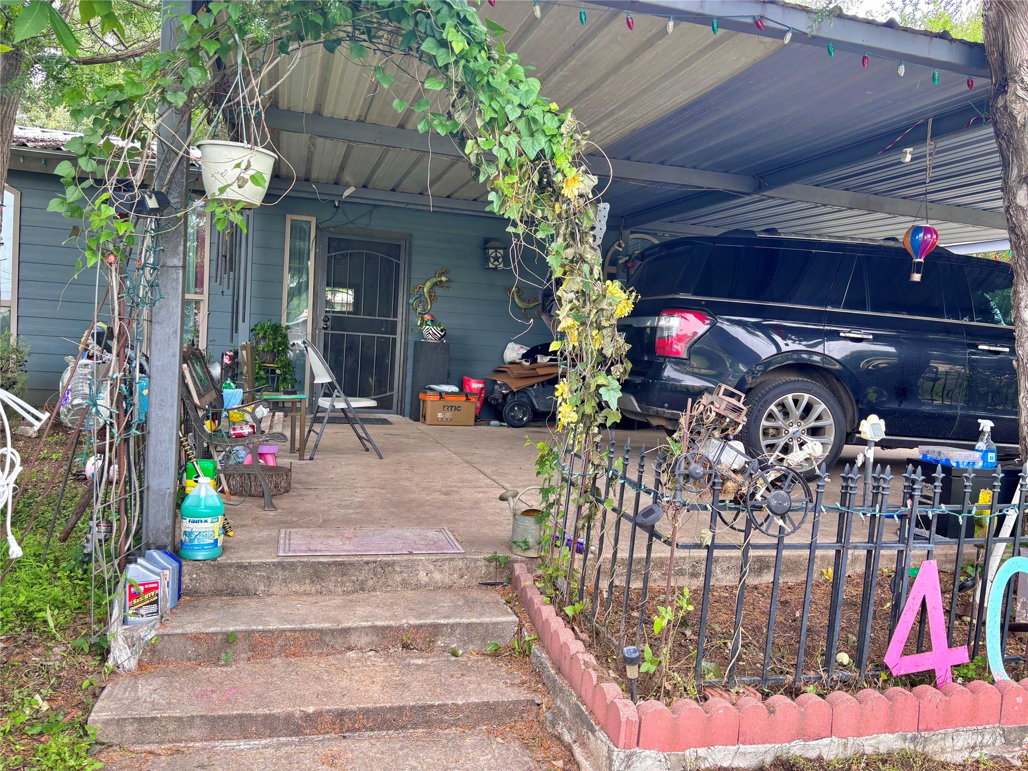400 S Elliott Street Thorndale TX 76577