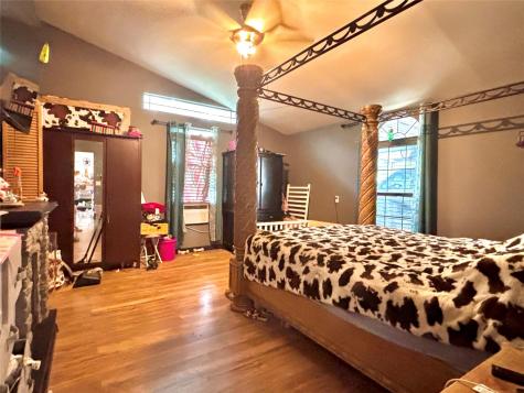 400 S Elliott Street Thorndale TX 76577