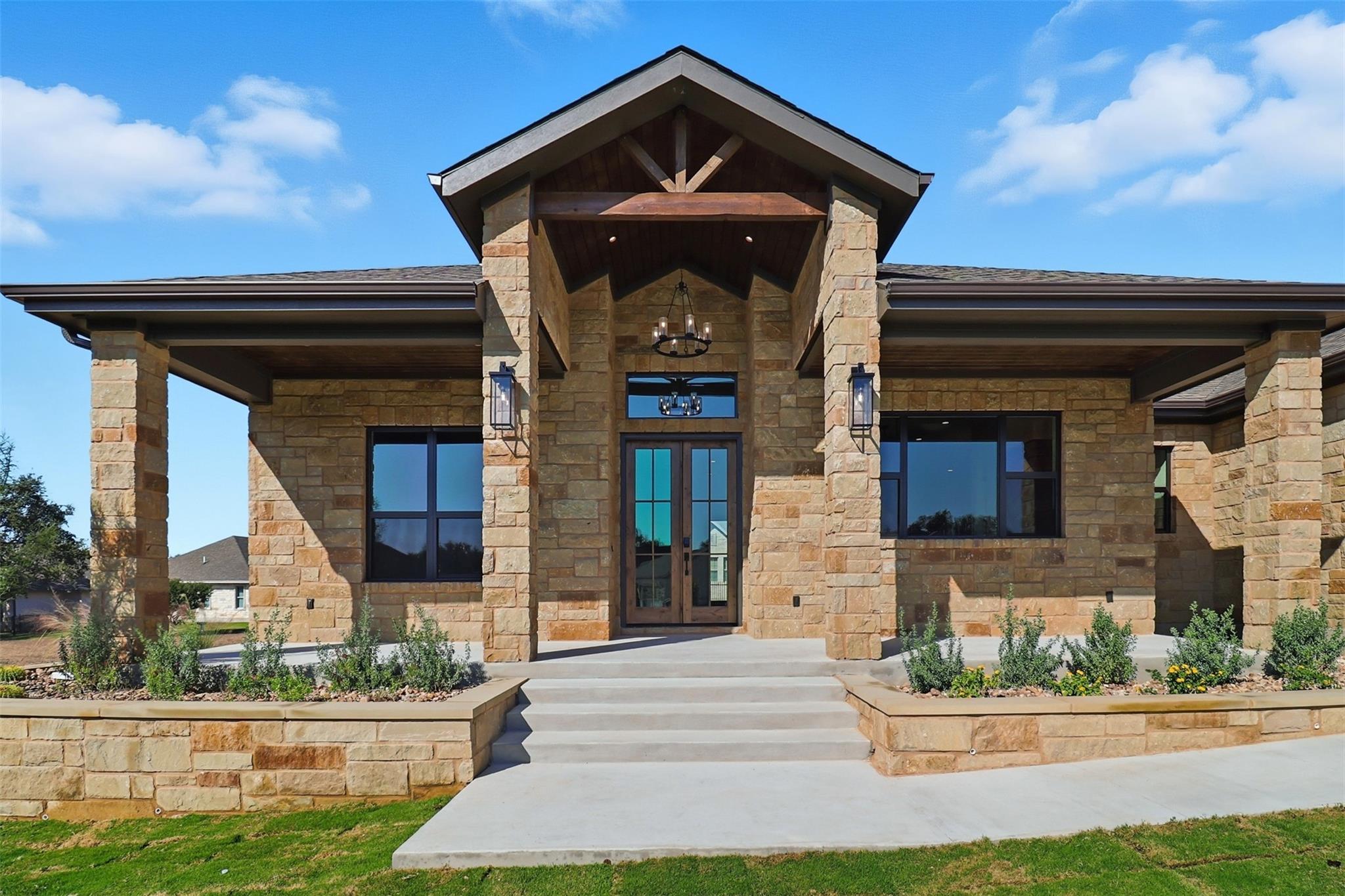 128 Broadgreen Trail Kingsland TX 78639