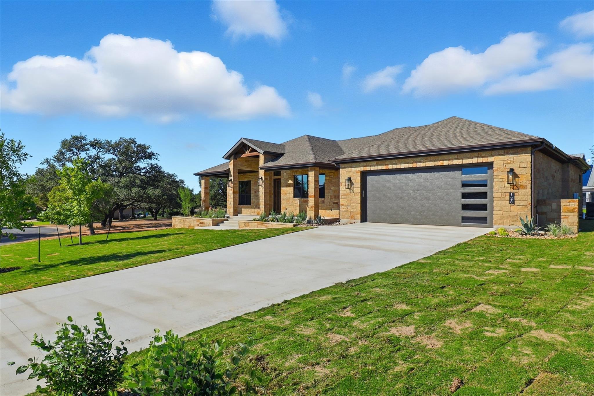 128 Broadgreen Trail Kingsland TX 78639