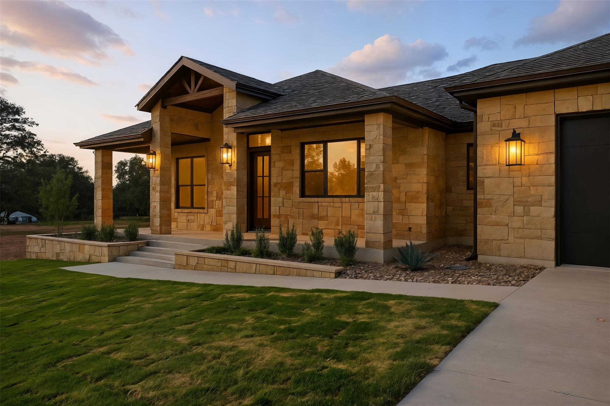 128 Broadgreen Trail Kingsland TX 78639