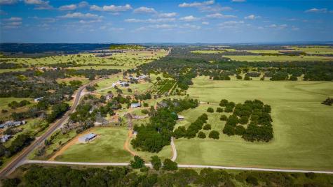 95 Loma Lane Fredericksburg TX 78624