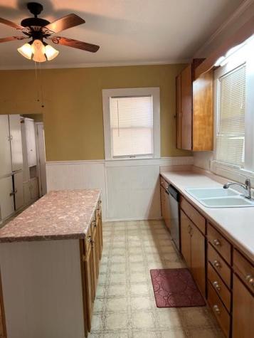 413 Fowzer Street Taylor TX 76574