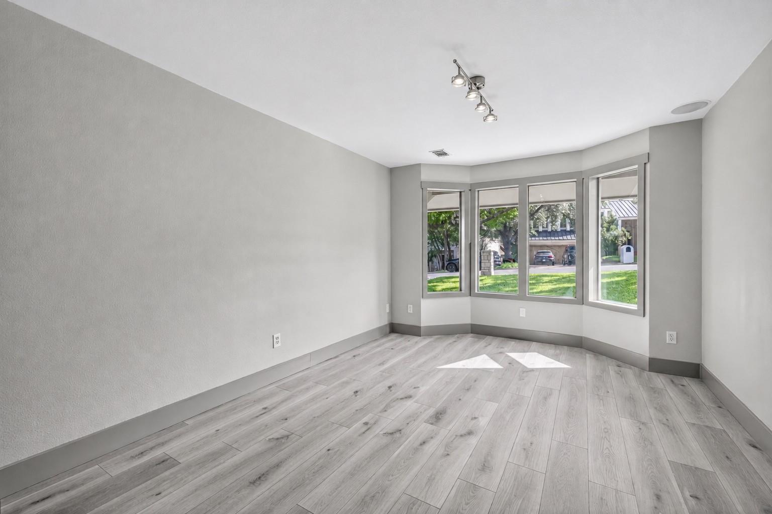 4301 Hyridge Drive Austin TX 78759