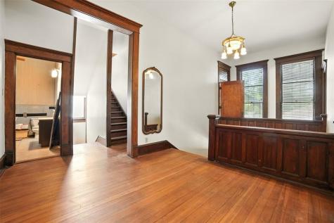 504 S Main Street Lockhart TX 78644