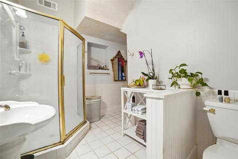 504 S Main Street Lockhart TX 78644