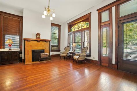 504 S Main Street Lockhart TX 78644