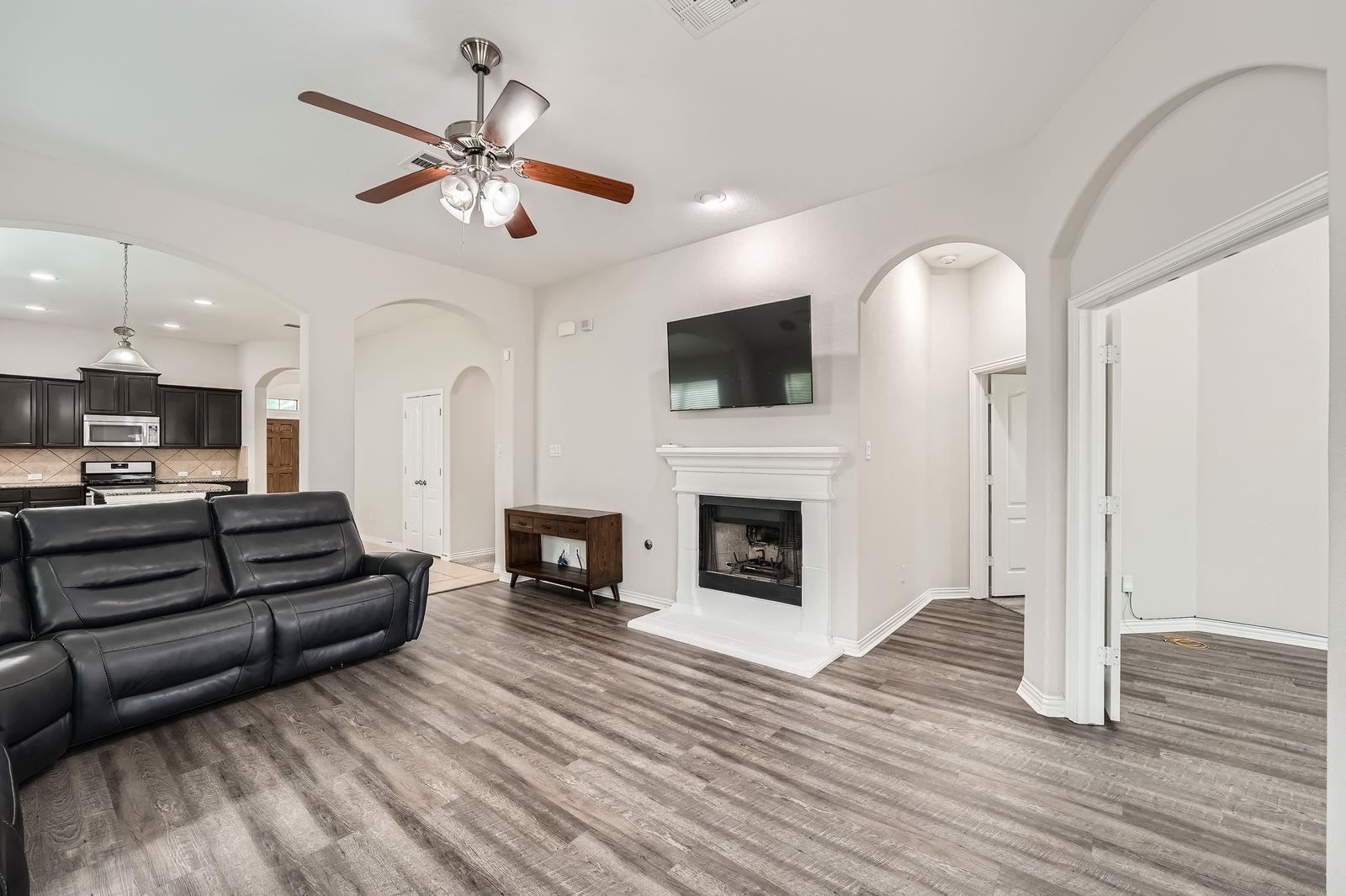 2416 Lynx Court Pflugerville TX 78660
