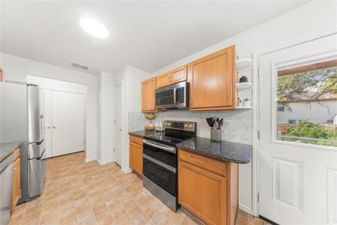 8716 Davis Oaks Trail Austin TX 78748