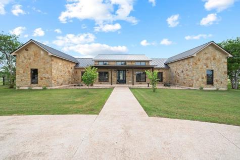 115 Lakeside Cove Martindale TX 78655