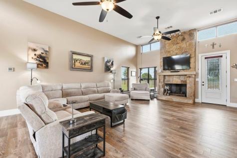 115 Lakeside Cove Martindale TX 78655