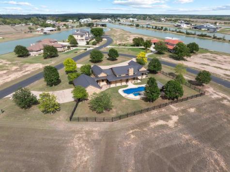 115 Lakeside Cove Martindale TX 78655