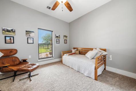 115 Lakeside Cove Martindale TX 78655