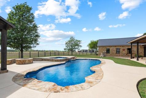 115 Lakeside Cove Martindale TX 78655