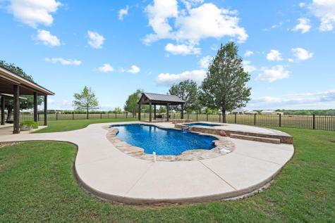 115 Lakeside Cove Martindale TX 78655
