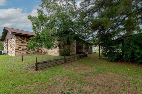 504 N Echols Street Caldwell TX 77836