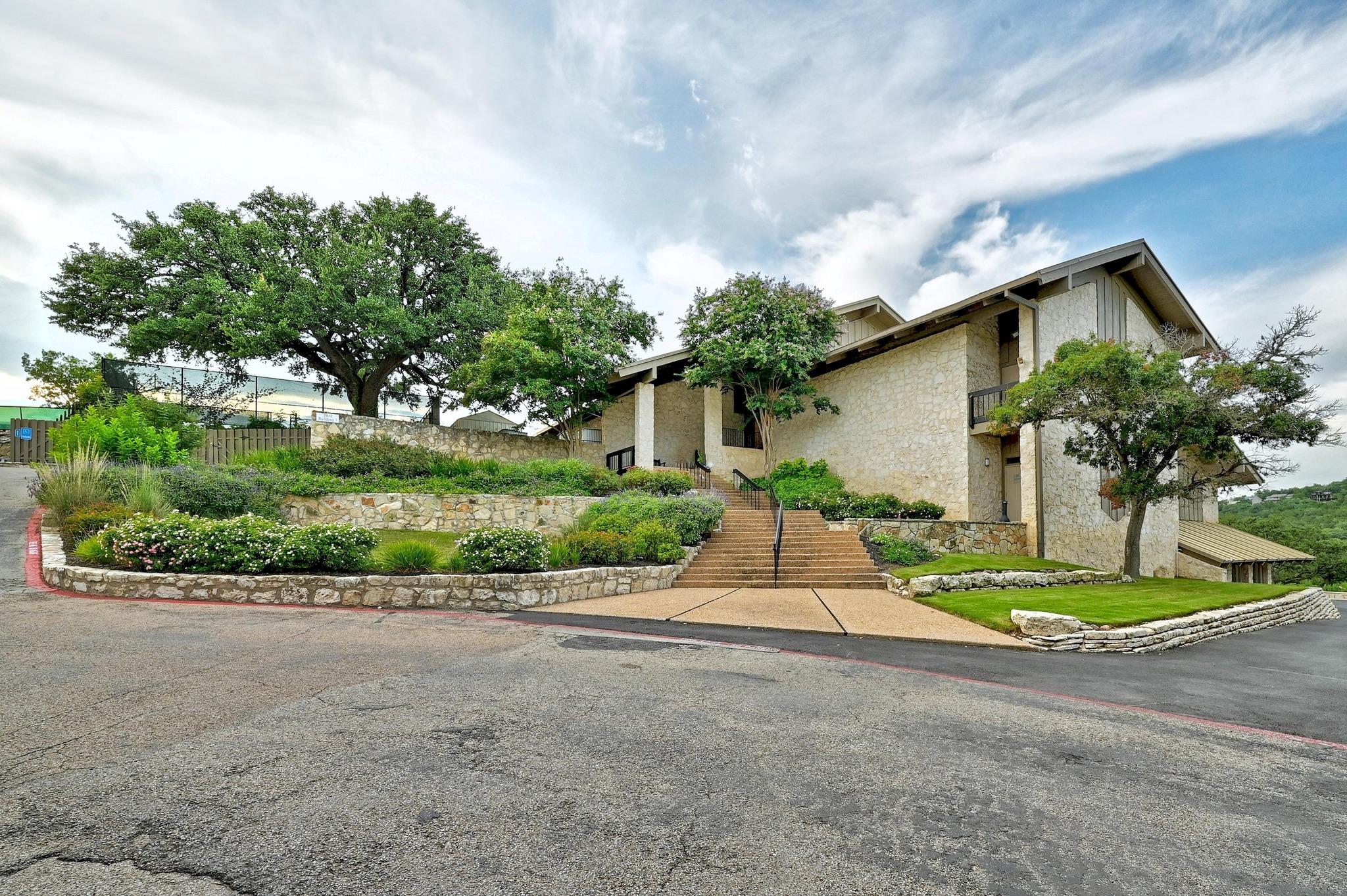 6203 Olympic Overlook Drive Austin TX 78746