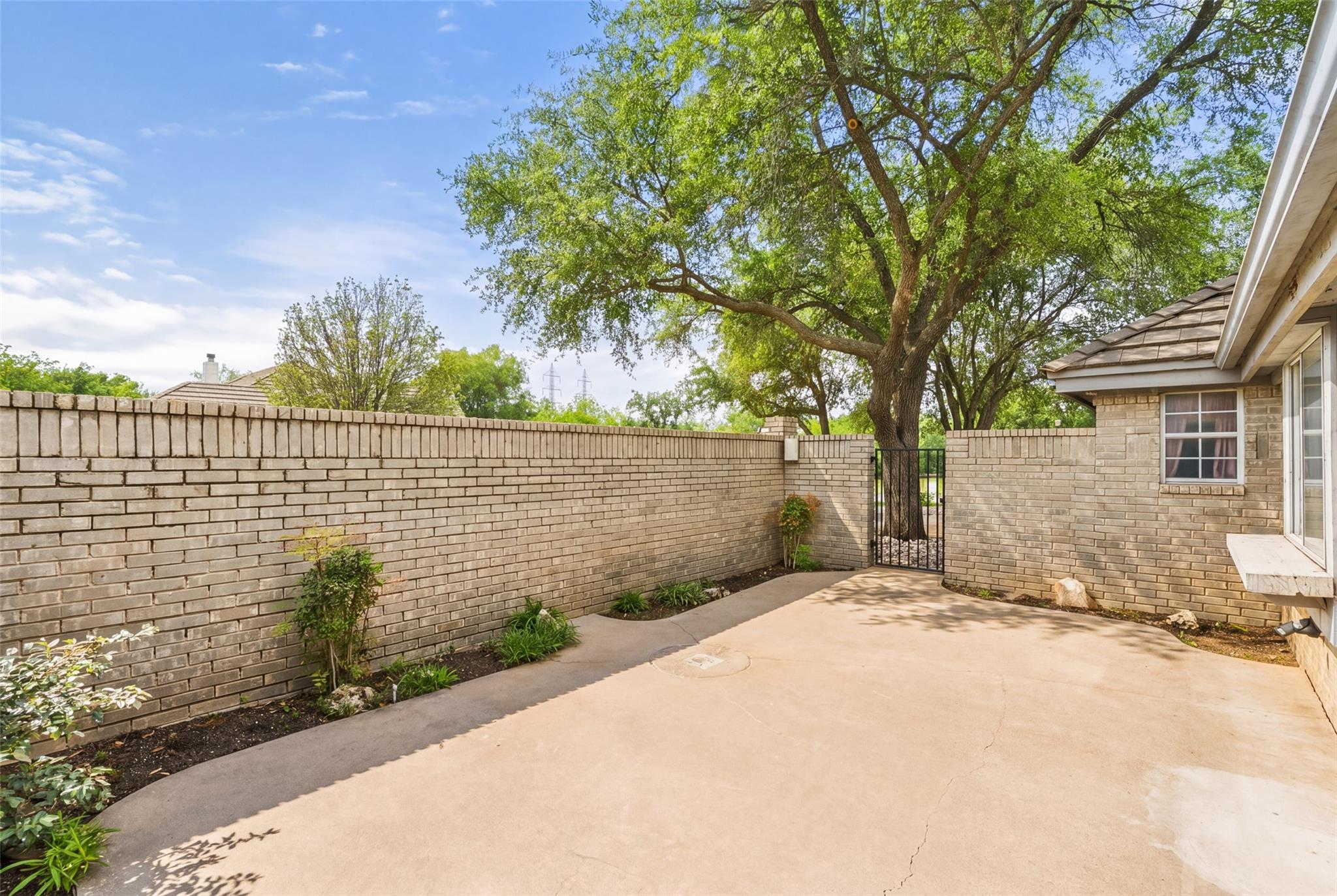 1322 Hi Circle N Horseshoe Bay TX 78657