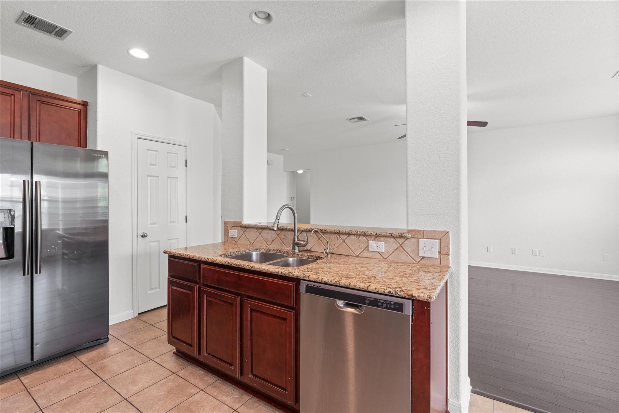 1049 Regency Lane Round Rock TX 78665