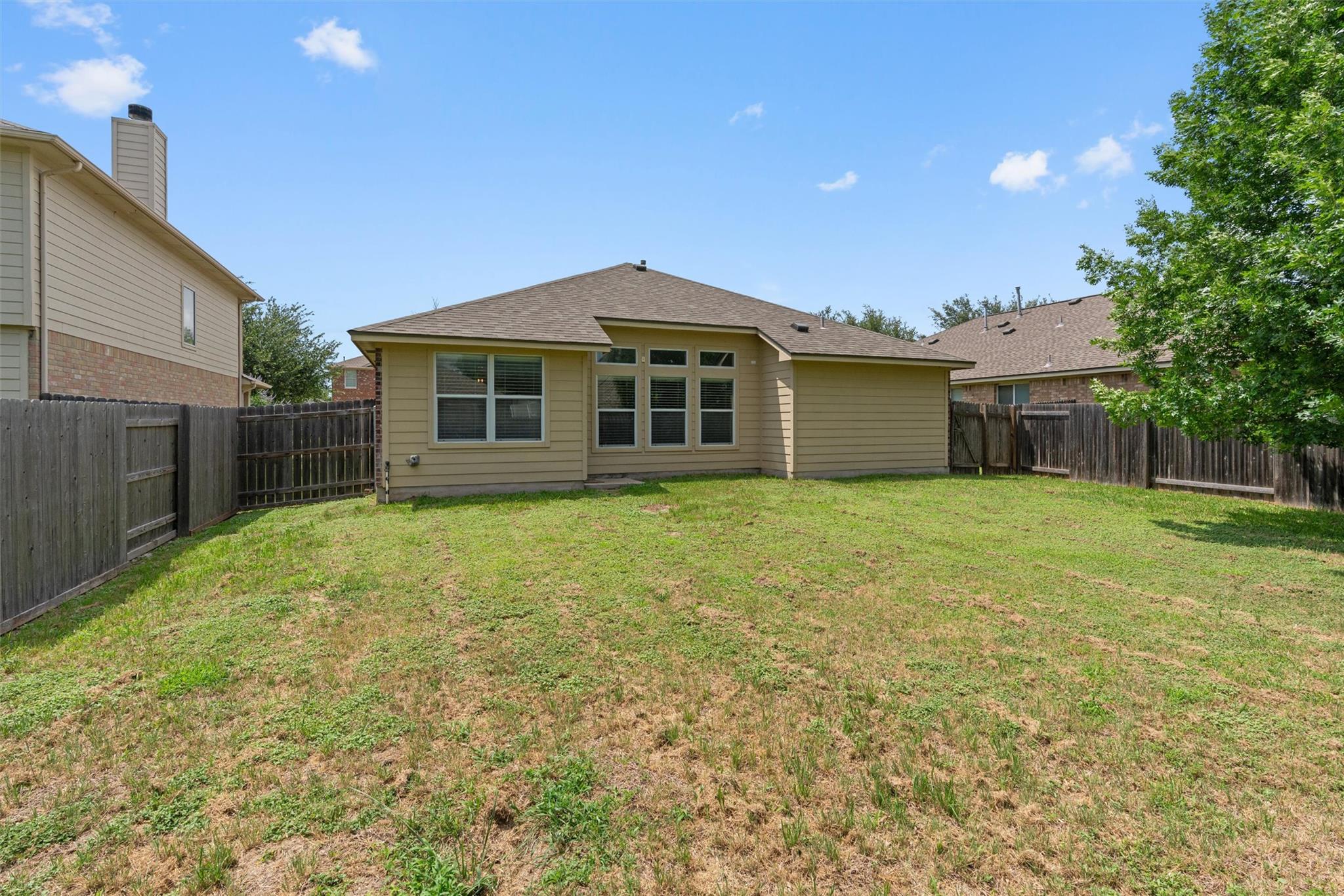 1049 Regency Lane Round Rock TX 78665