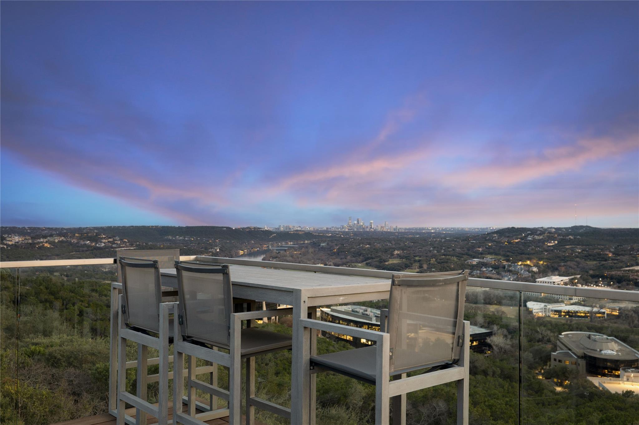6607 W Courtyard Drive Austin TX 78730